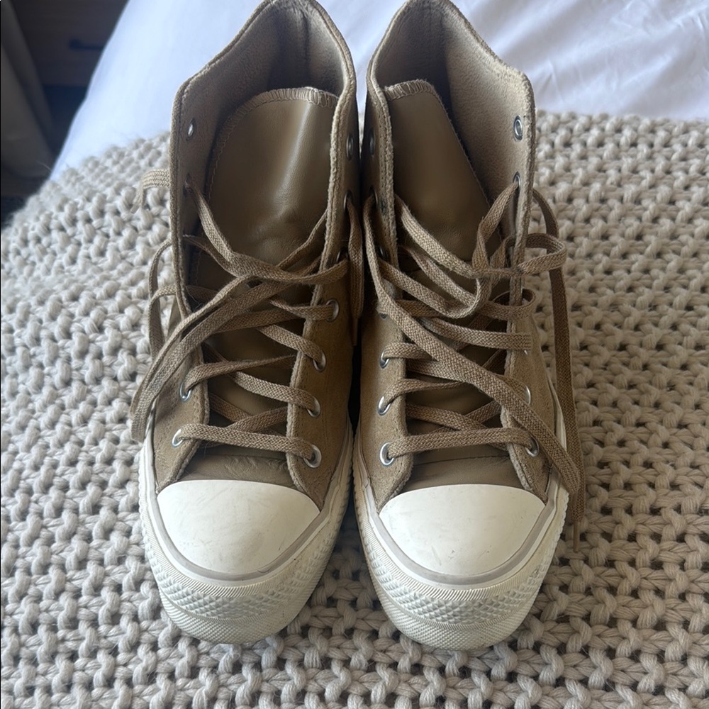 Suede Platform Converse